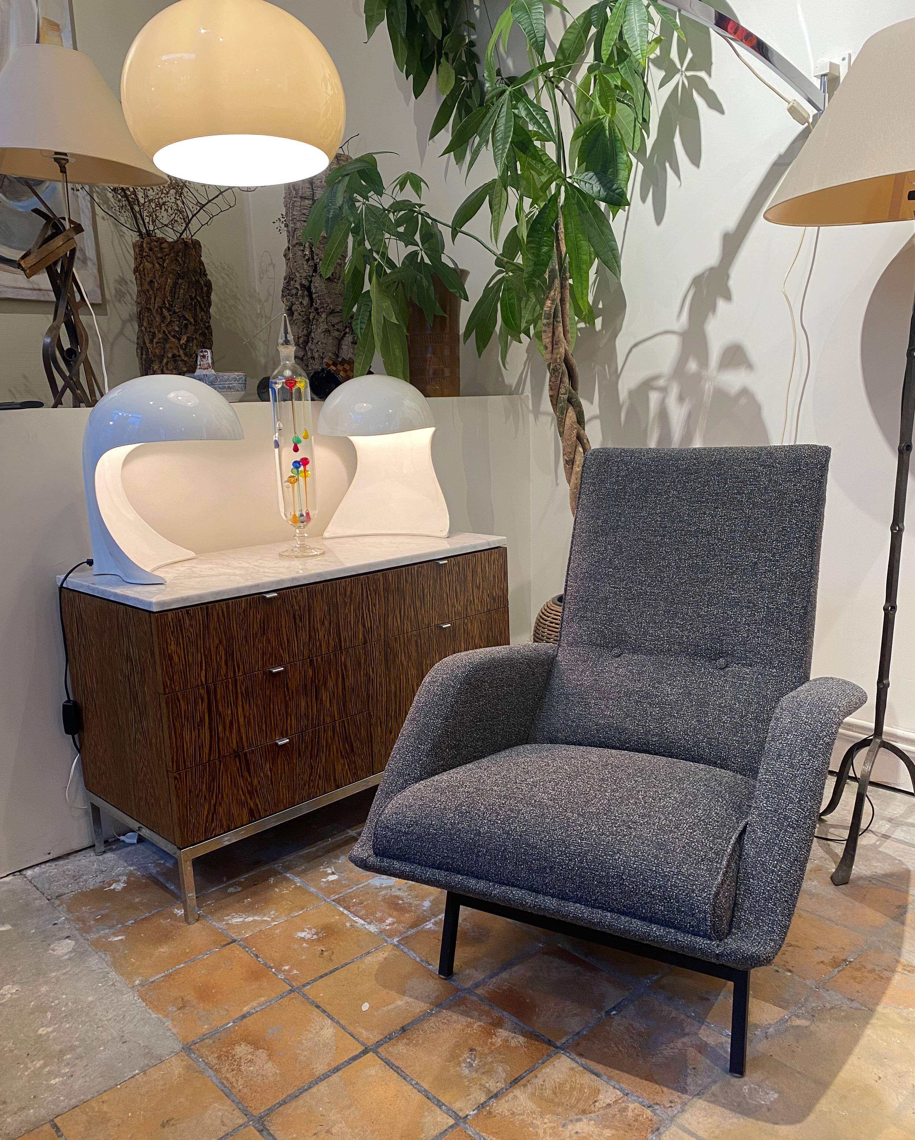 Florence Knoll chest of drawers