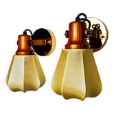 Paire d'appliques "Cocoon" articulées en résine et pin, Italie, 1970