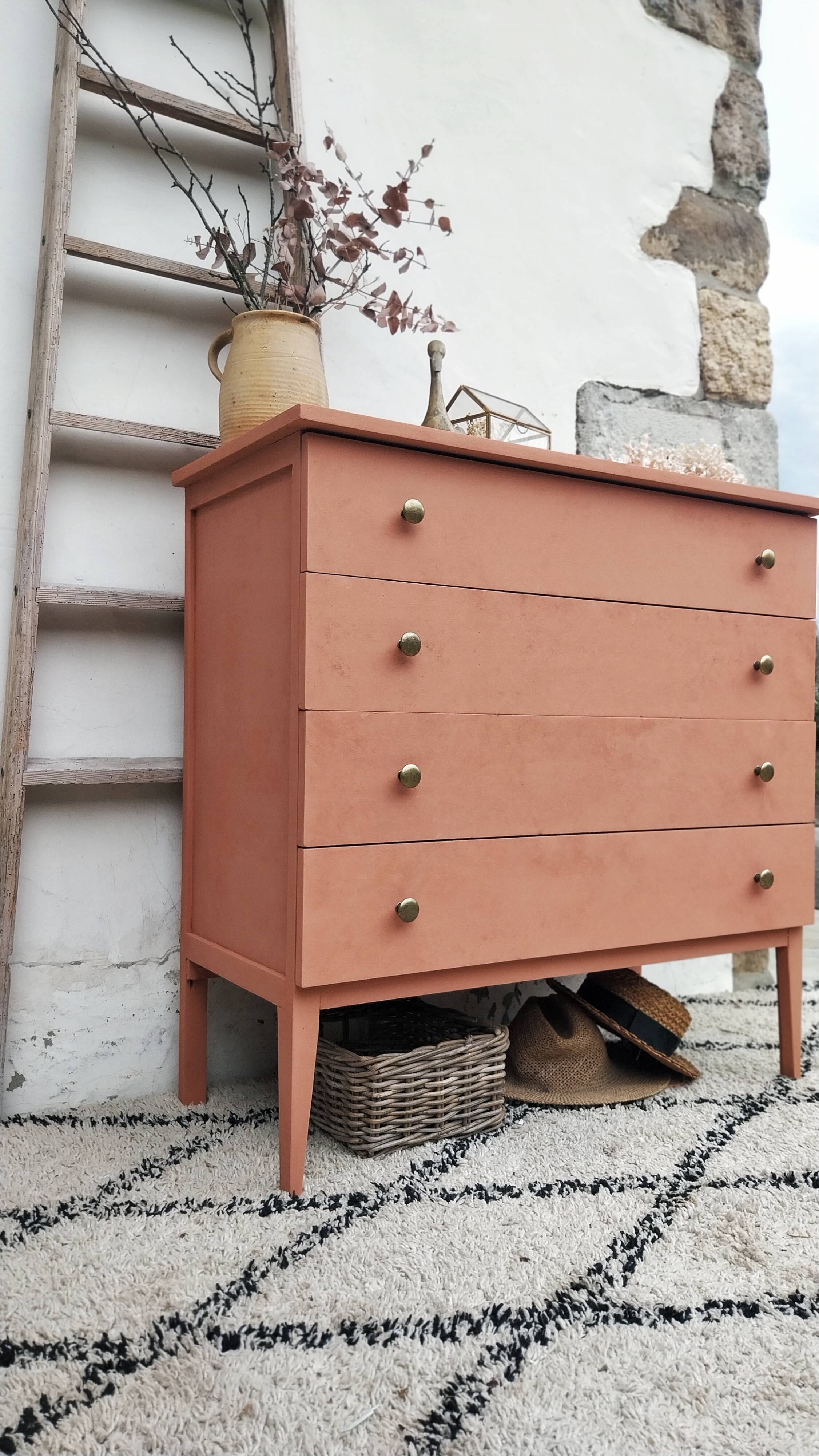 vintage chest of drawers