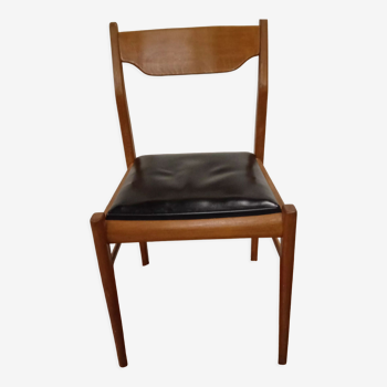 Scandinavian chair from the 60s in teak