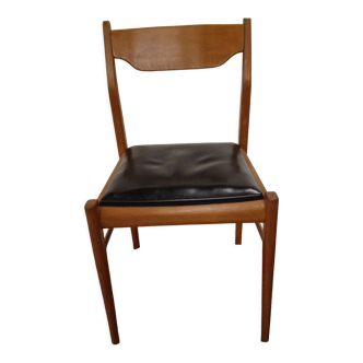 Scandinavian chair from the 60s in teak