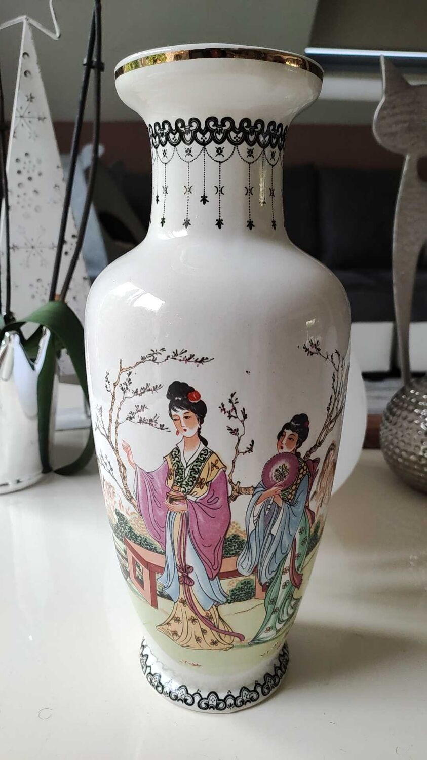 Chinese baluster vase. in glazed ceramic. geisha/wilderness motifs. stamped. high 32 cm