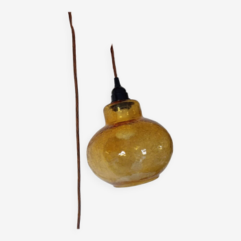 Lampe nomade/baladeuse globe  ambré texturé, vintage