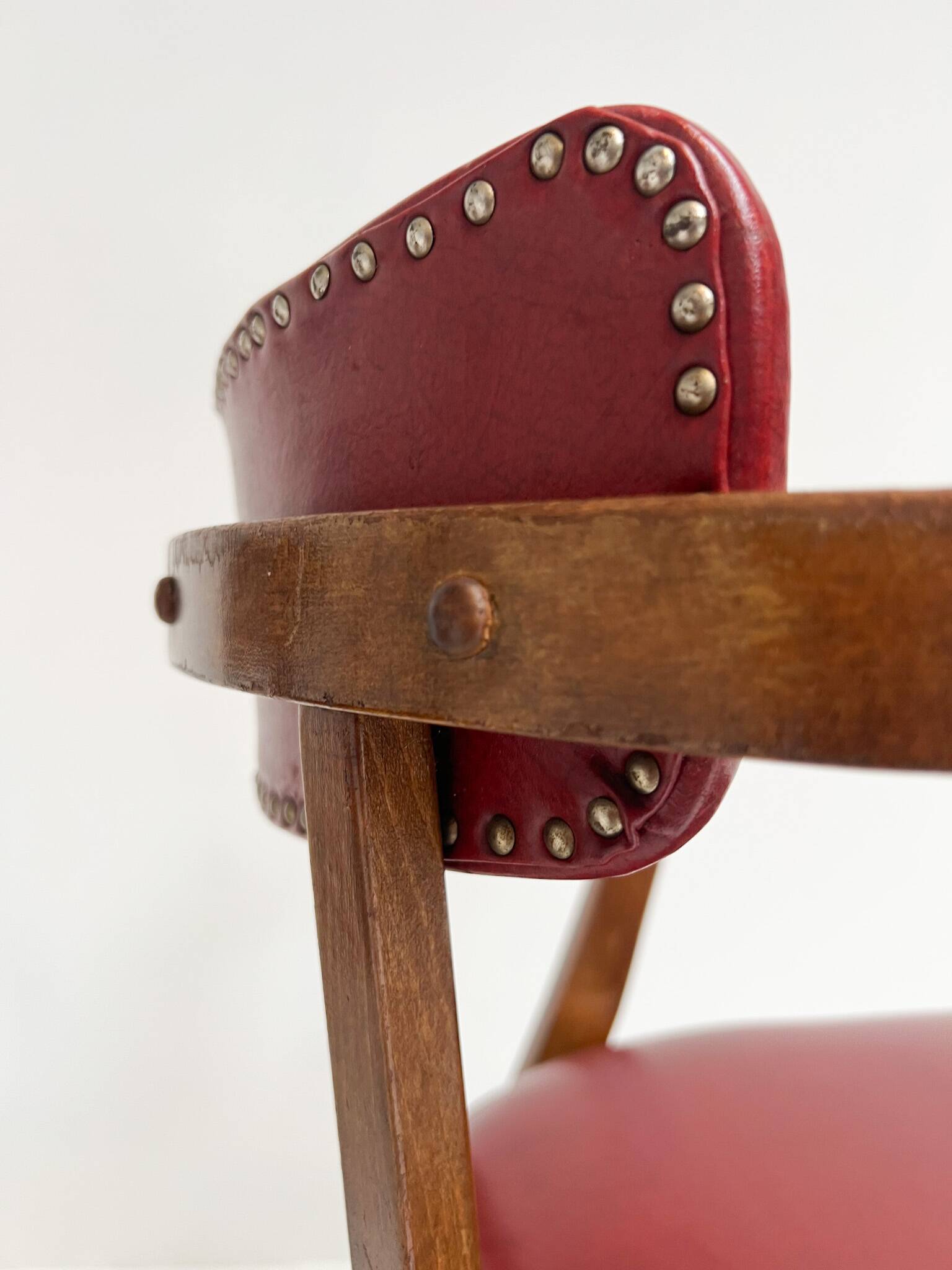 2 chaises modèle 209 par Thonet, années 1940