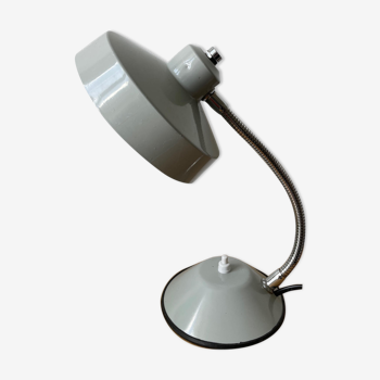 Desk lamp