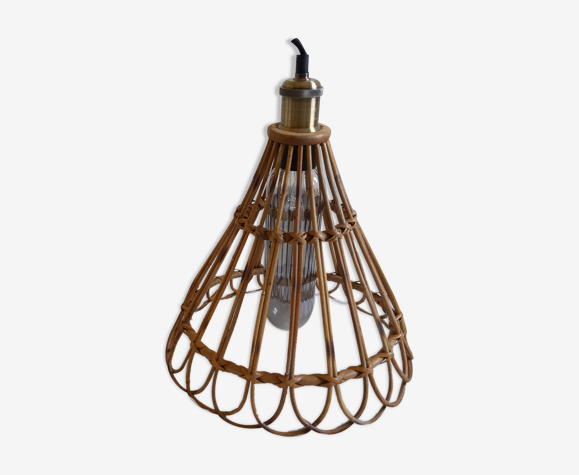 Suspension rotin upcyclee