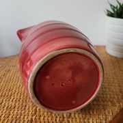 Pichet en porcelaine vernissée