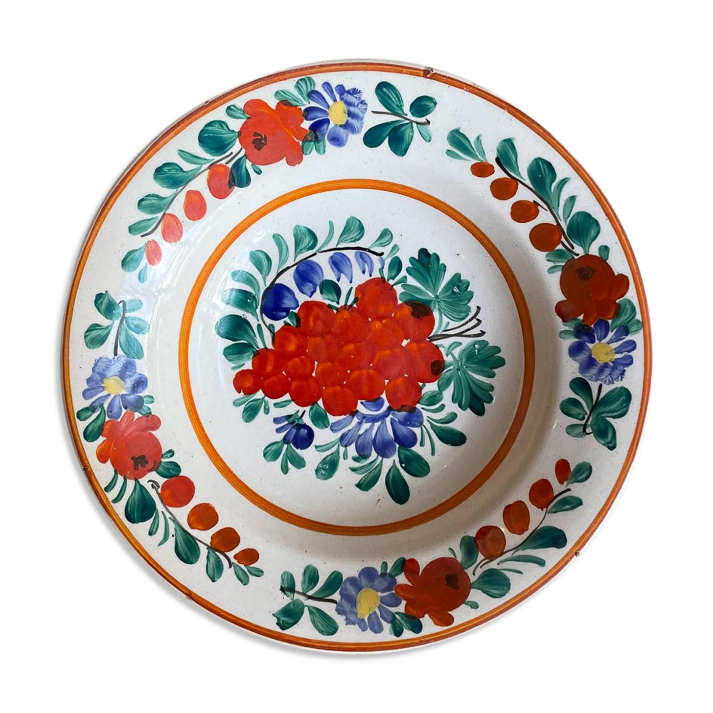 Floral decorative plate and bunch of grapes from eastern countries