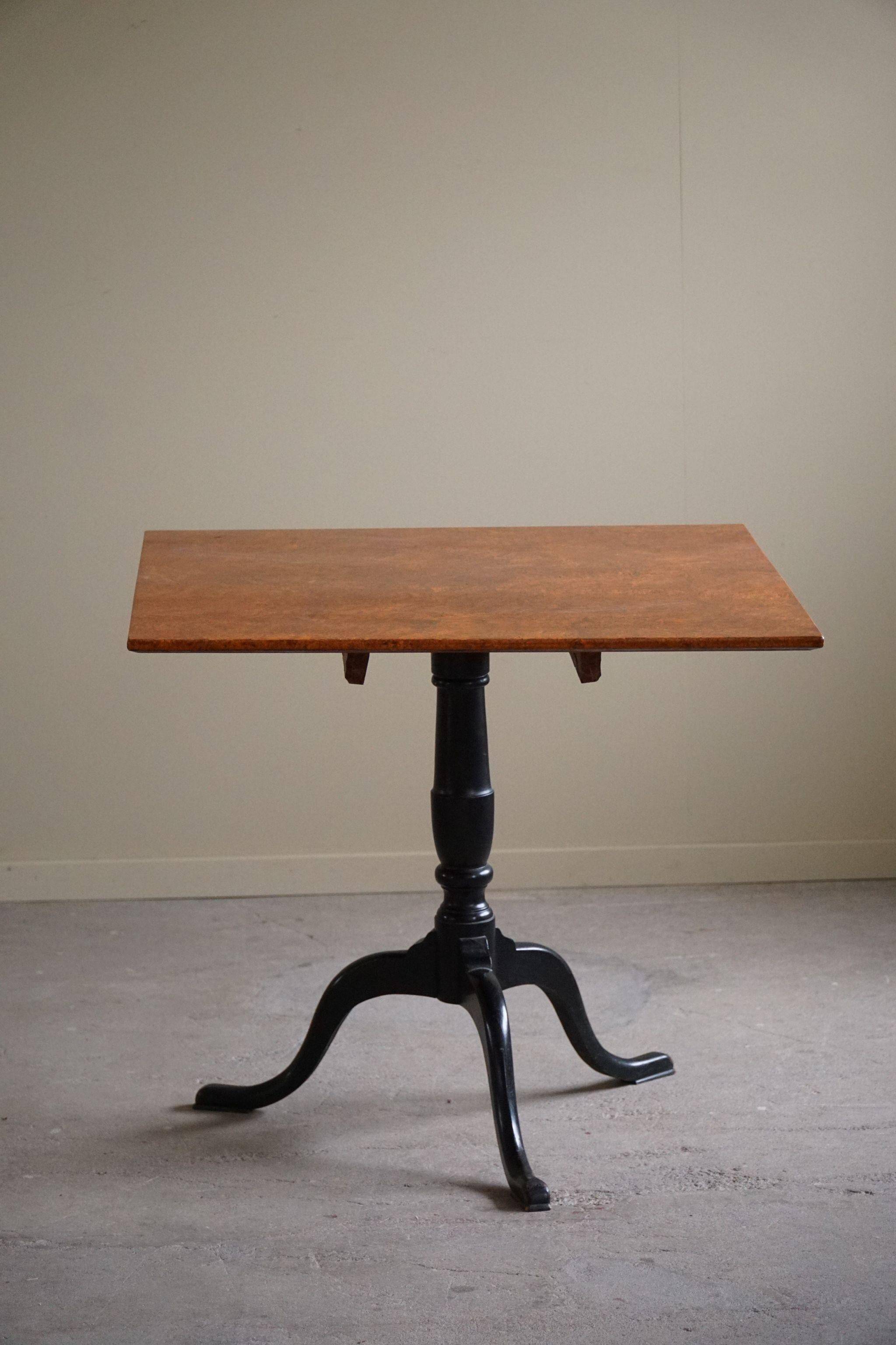 Antique handcrafted square table with drop leaves made of burl wood, Swedish, 19th century.