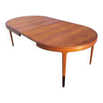 Teak table Johannes Andersen Samcom B