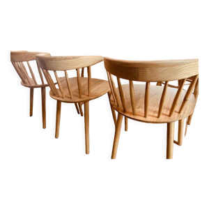 Chaise en bois naturel à barreaux courts