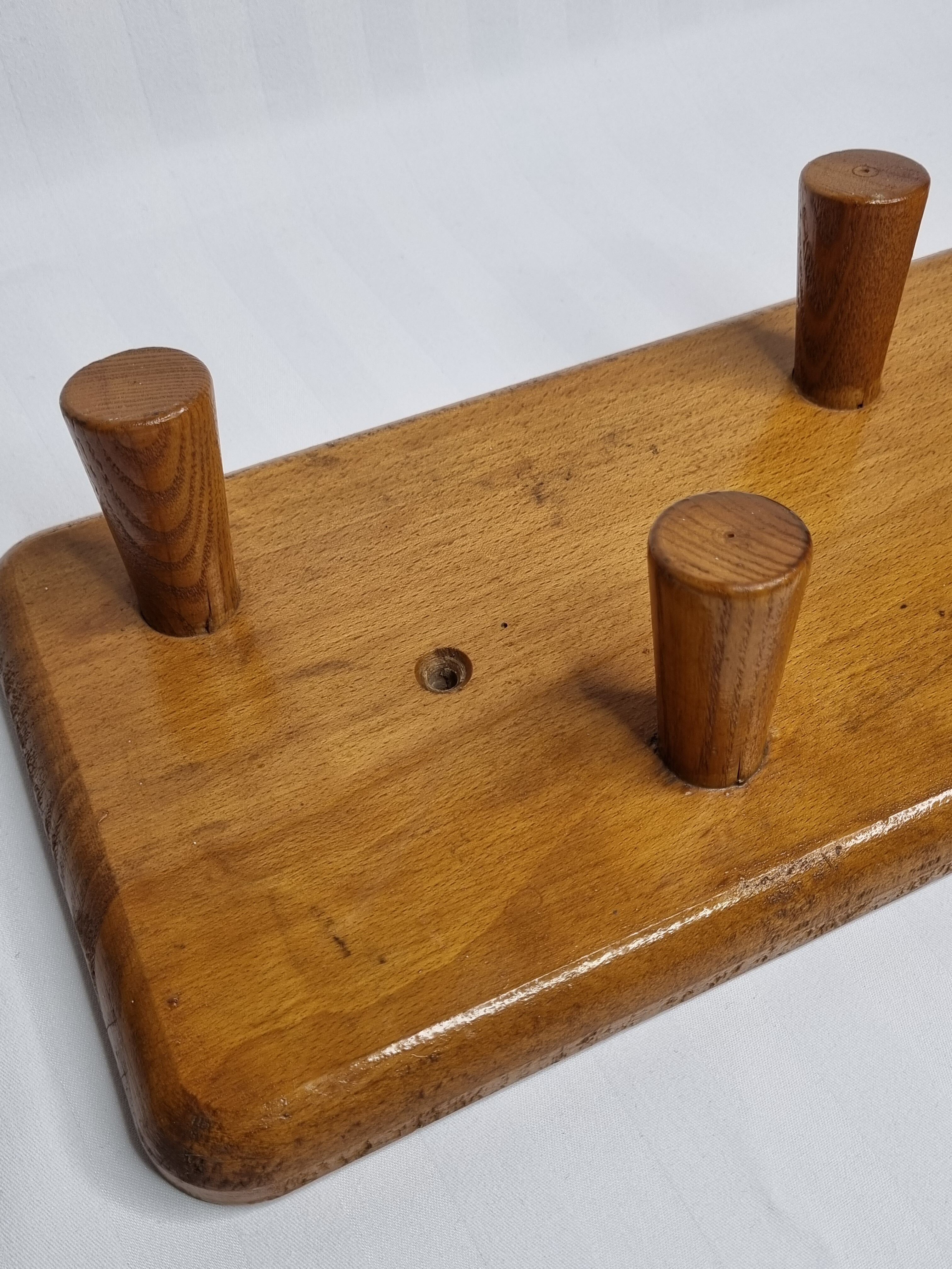 Coat rack with five hooks in natural wood, 60s, 50 cm
