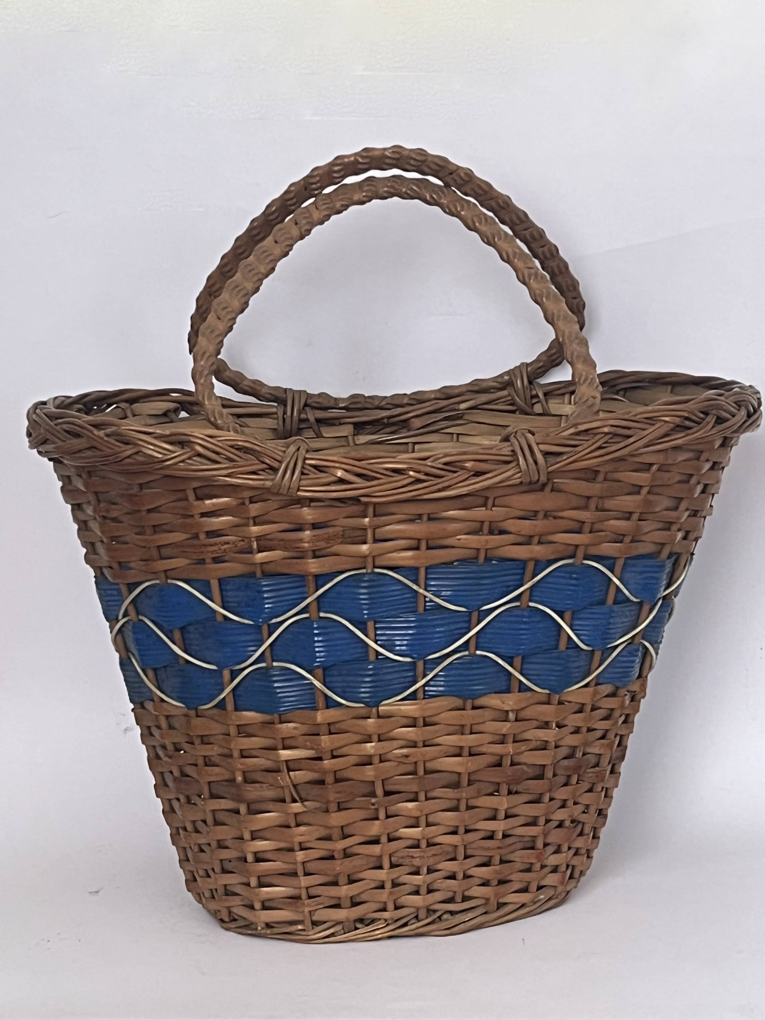 Panier vintage osier tressé bande bleue