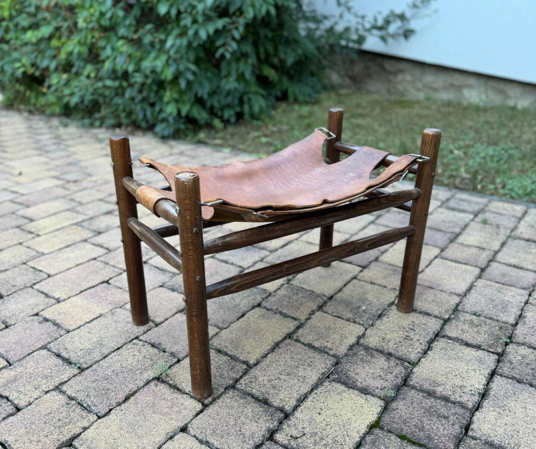 Tabouret safari en cuir, années 1960