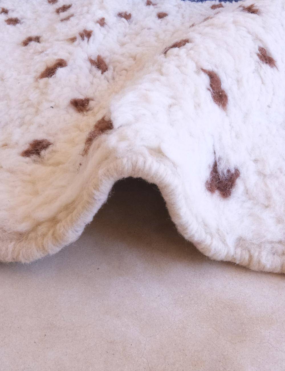 Modern Berber Rug - 282 x 208 cm