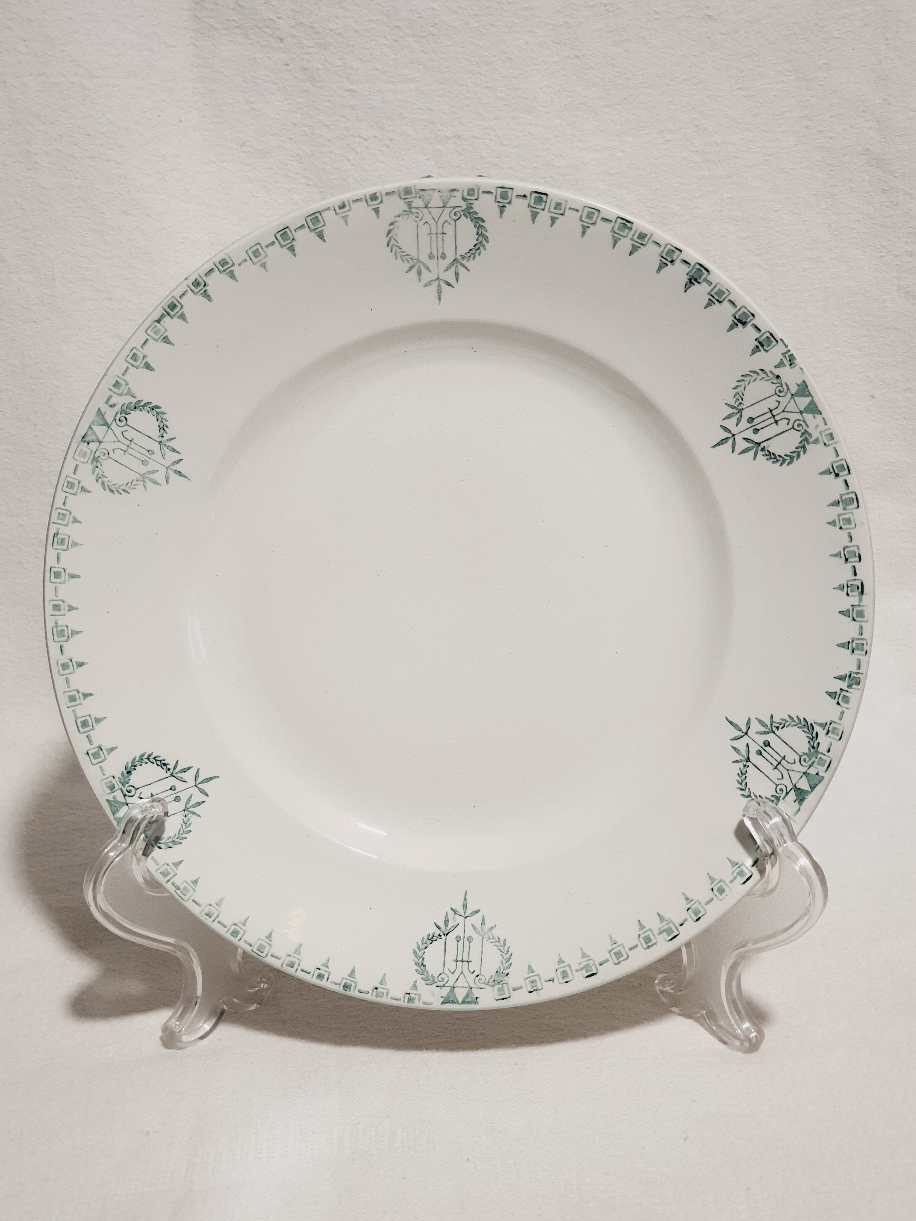 Lot of 10 flat plates made of iron earth