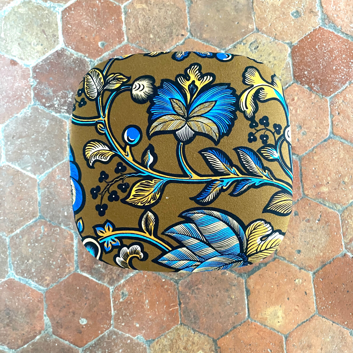 Tabouret vintage upcyclé - indienne marron