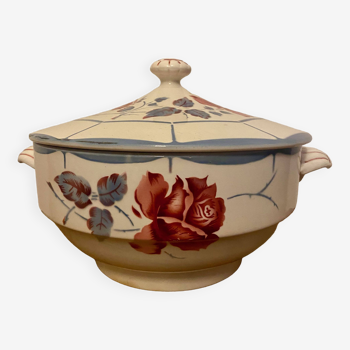 Digoin Sarreguemines tureen, Malmaison model