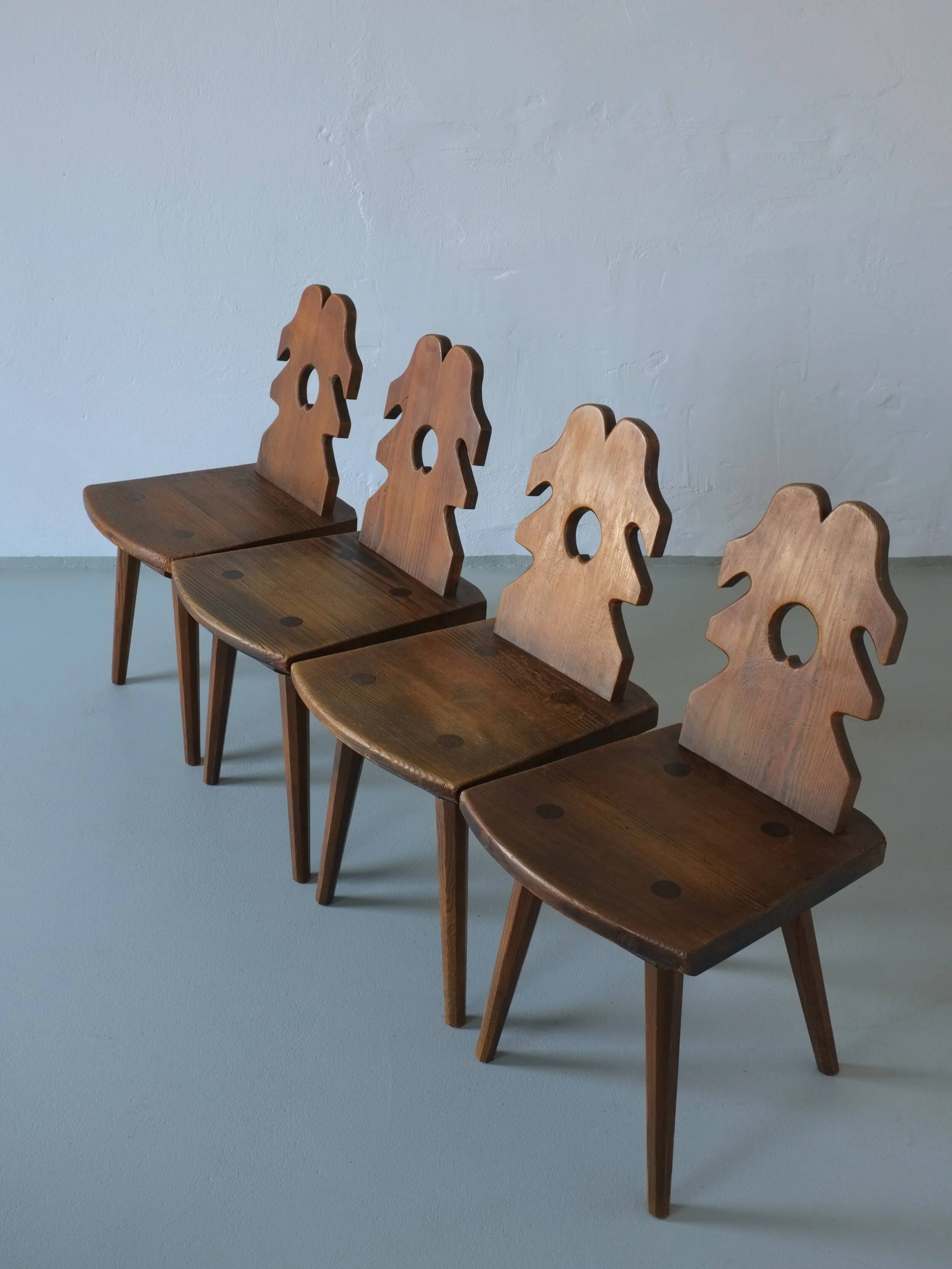 Alpine carved pine dining table set | 1950s