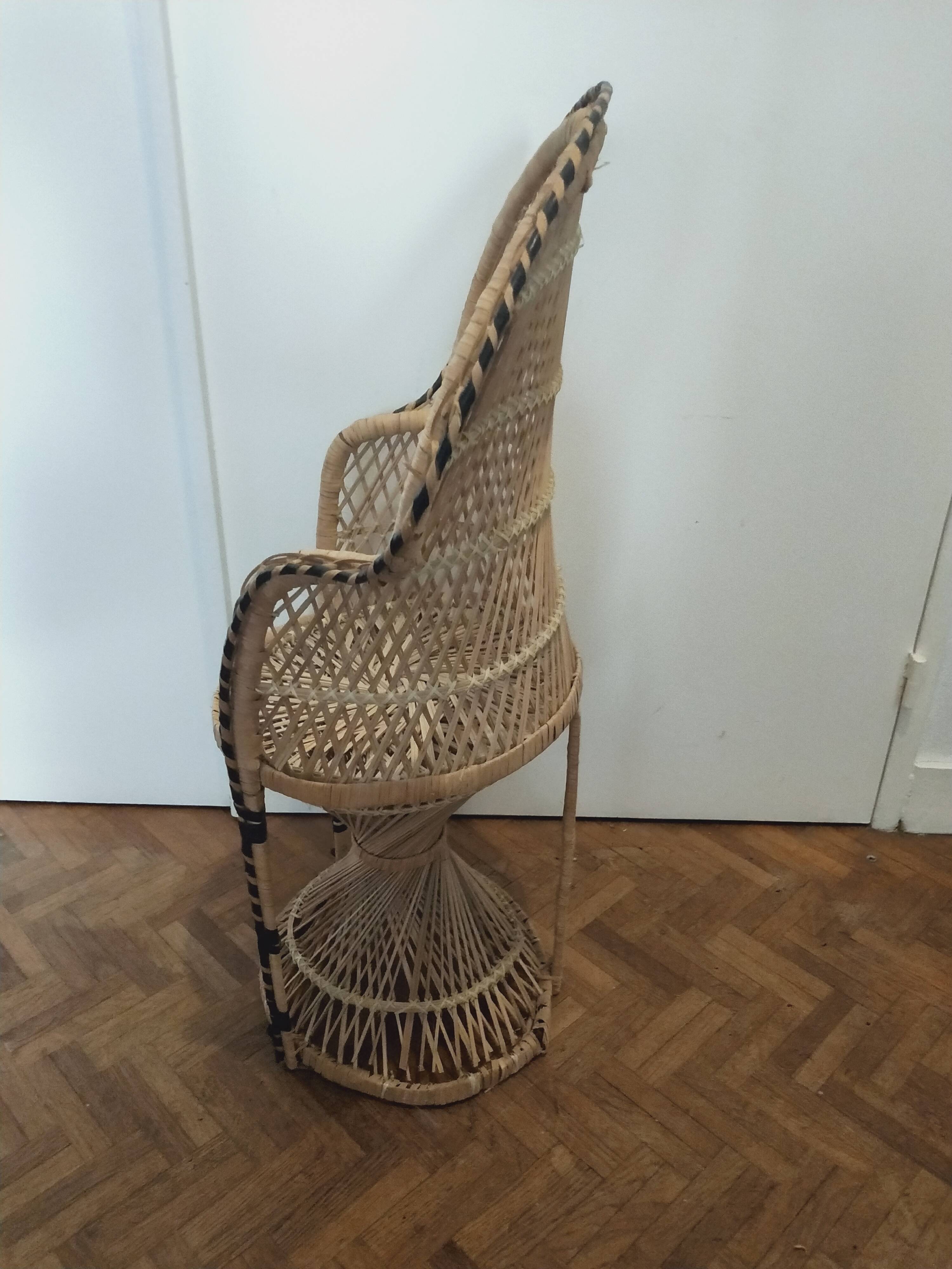 Emmanuelle child chair