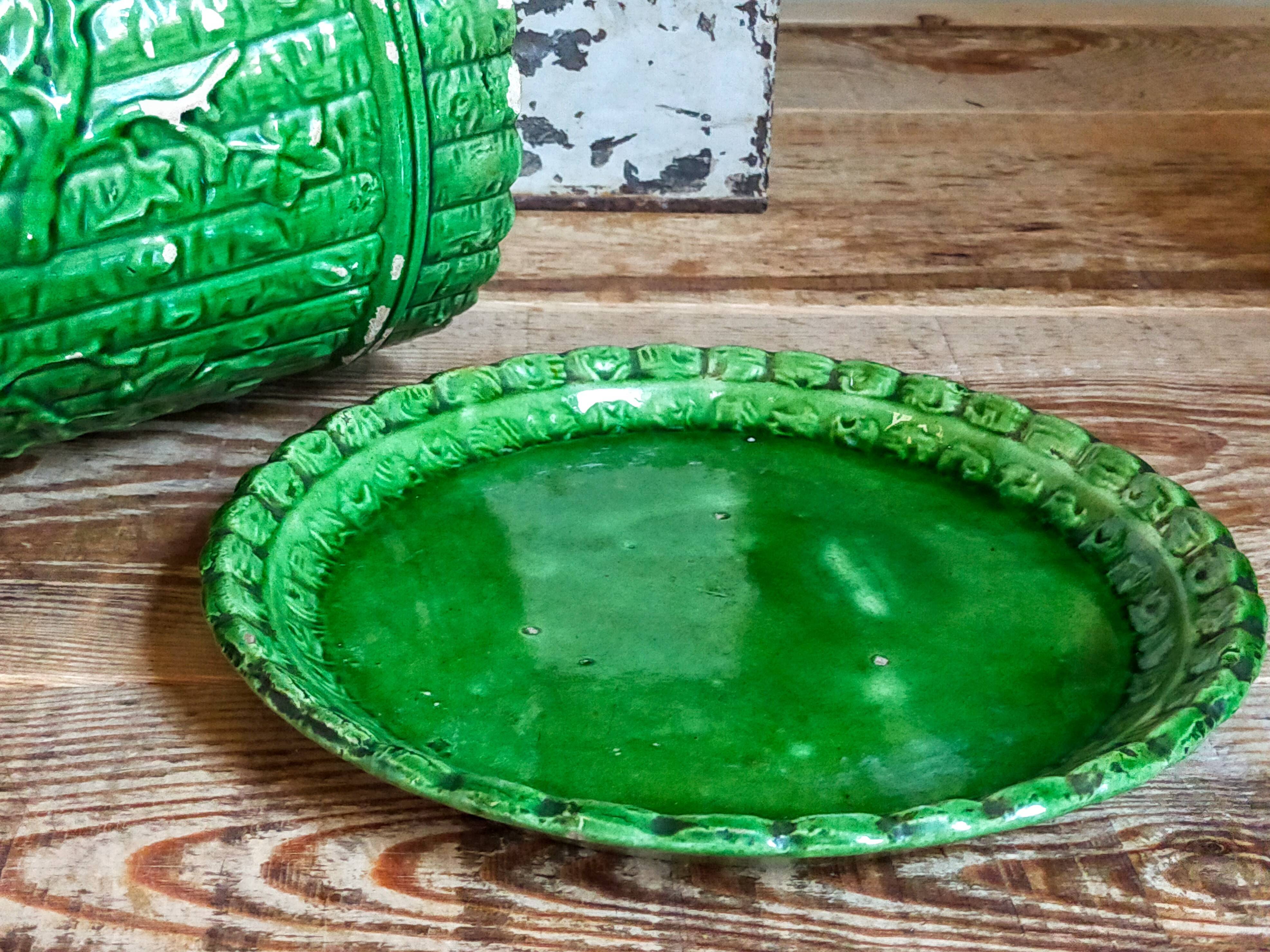 Flower pot and saucer in slip by G. De Bruyn 19th century