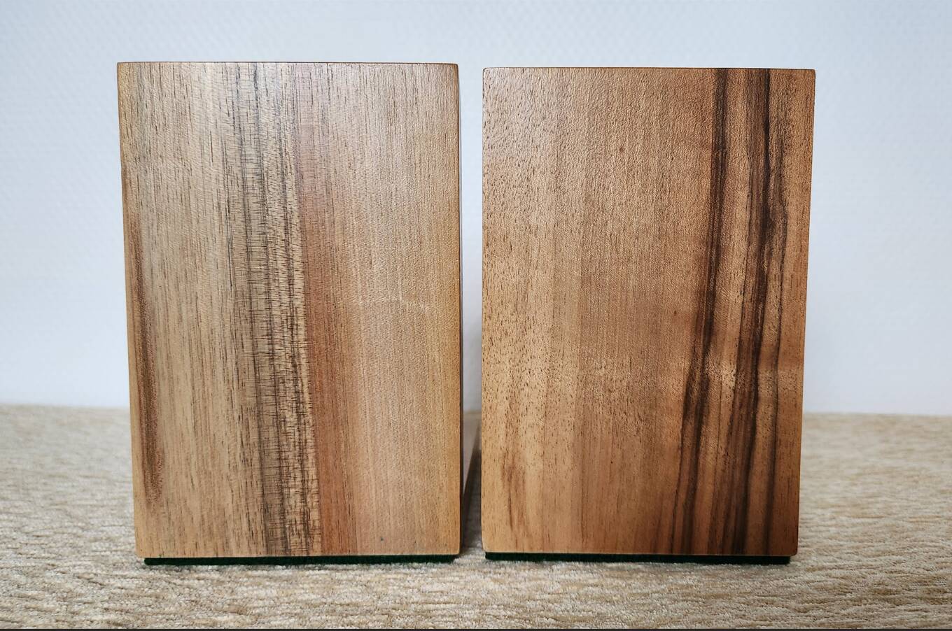 Pair of solid wood bookends with turned spheres – Minimalist design