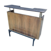 Apartment bar counter year 50 feet square iron