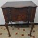Commode galbée ancienne