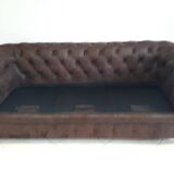 Chesterfield type sofa 195x80