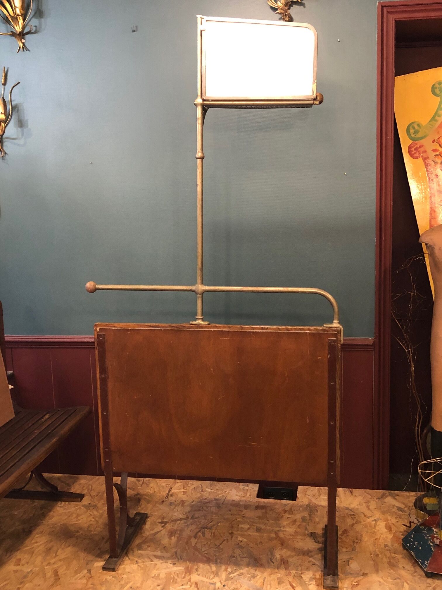 Seat of metro Sprague with his door Hat