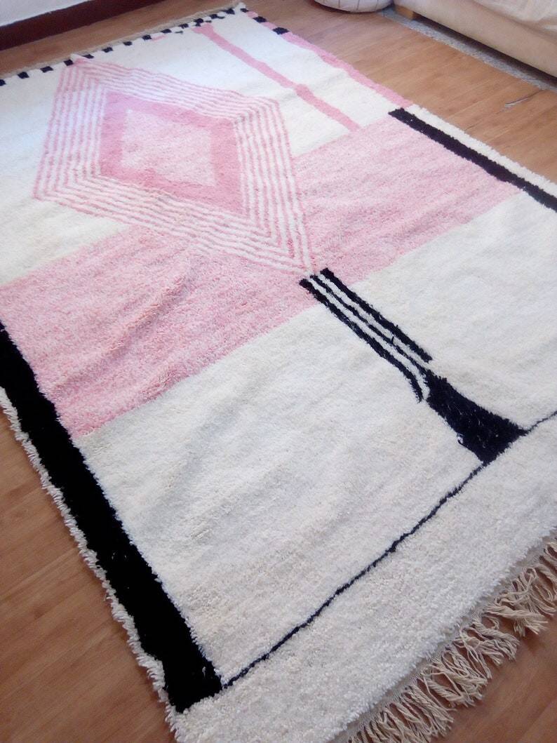 Handwoven Moroccan rug pink - colourful pattern - wool - 305 x 205 cm