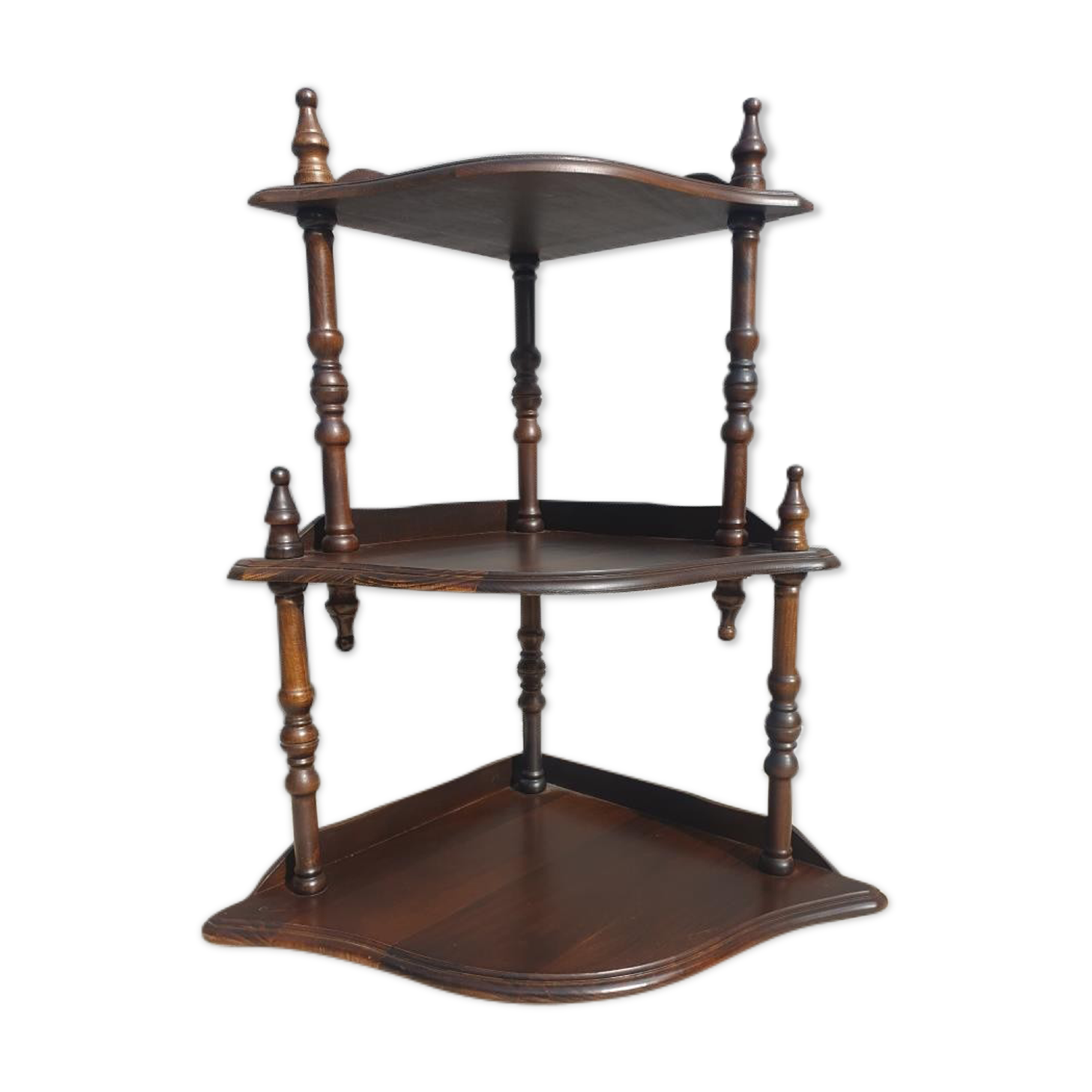 Wall-mounted corner display with 3 mahogany shelves