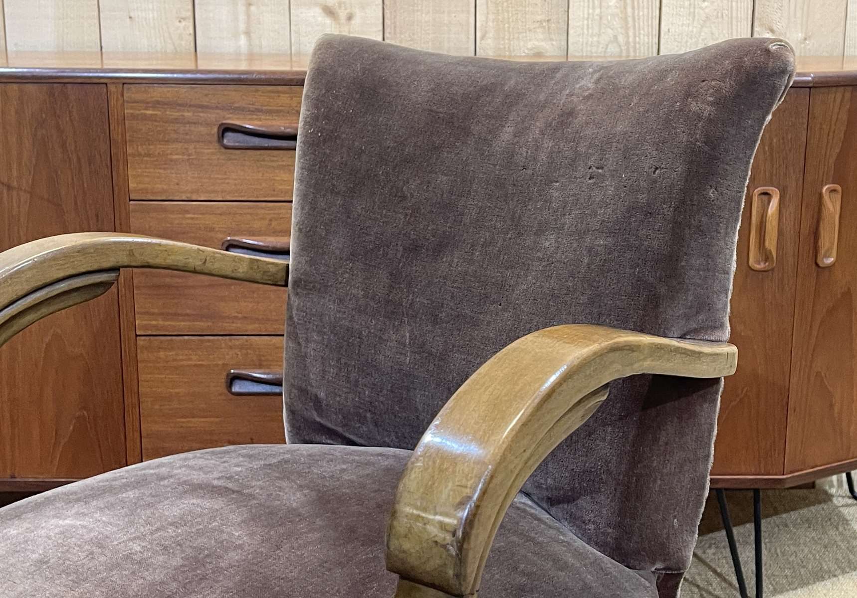 Art Deco bridge armchair in beech