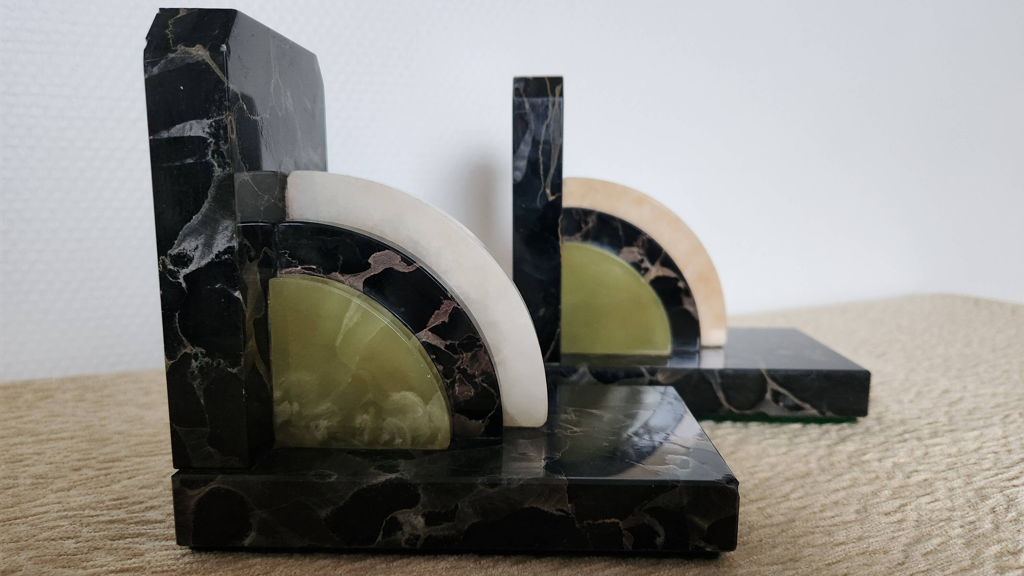 Art Deco pair of bookends in marble and green onyx – 1930s-1950s