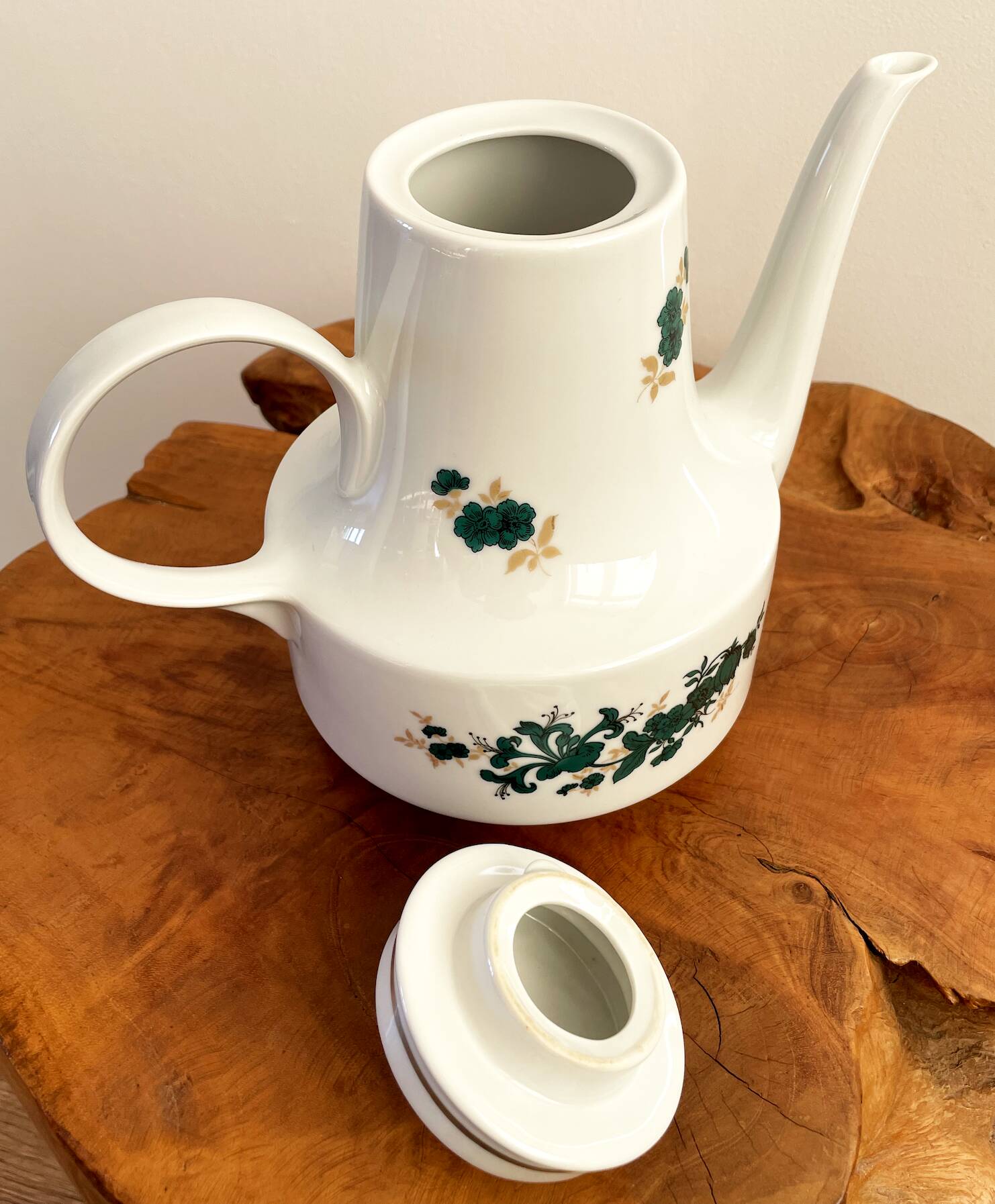 Henneberg 1777 Coffee Pot with Green and Golden Flower Motif, GDR East German Porcelain