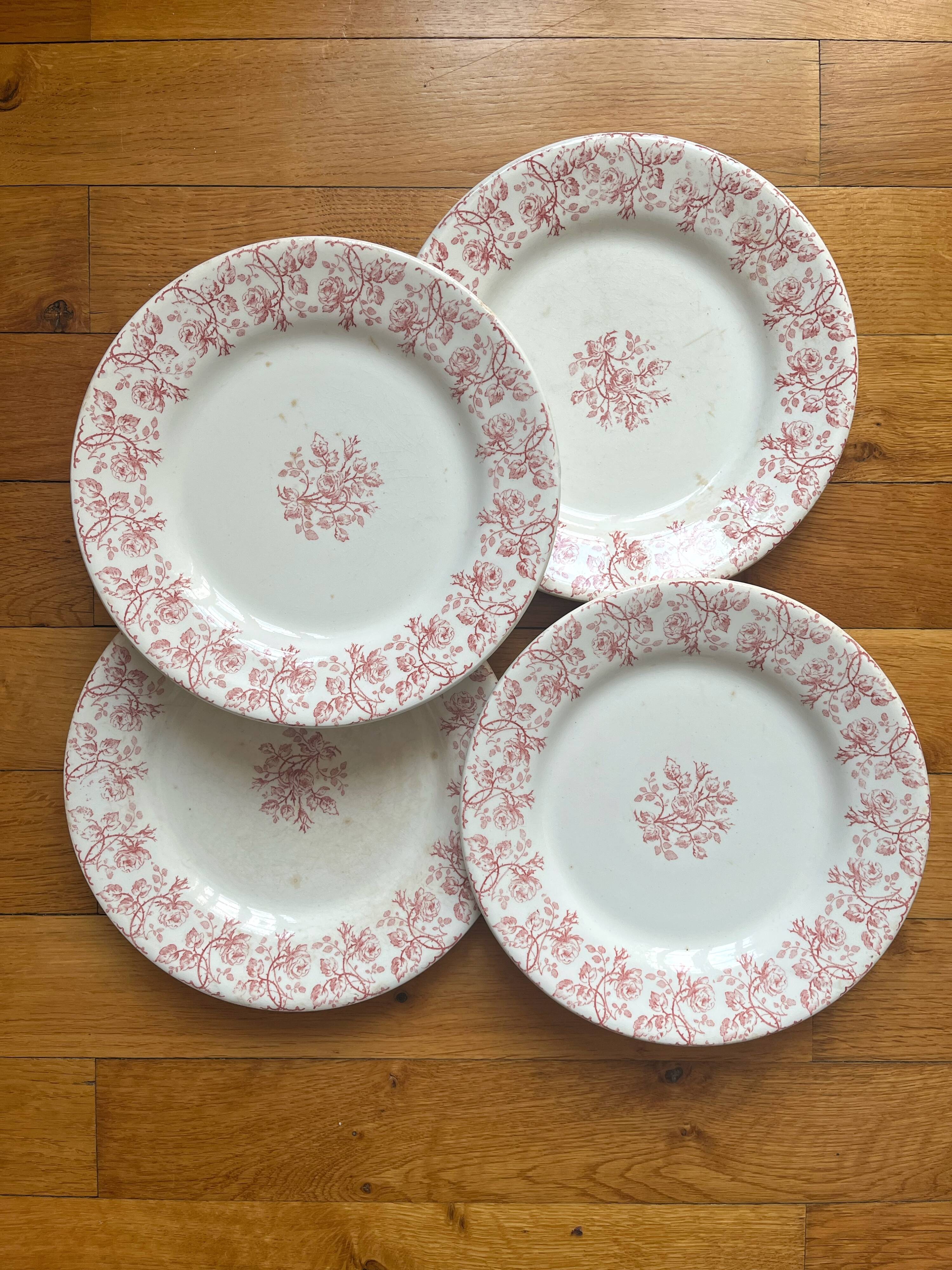 4 flat plates in iron earth Garland of roses, Opaque de Gien