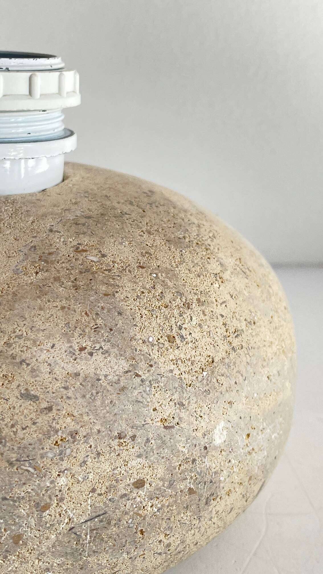 Vintage natural stone pebble lamp
