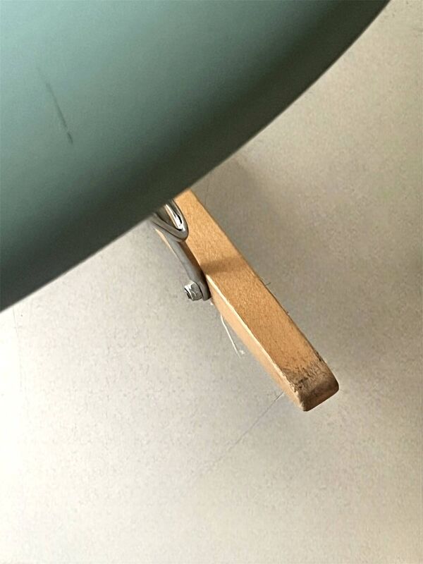 Fauteuil rocking chair design Eames Plastic Armchair RE RAR, edition vitra