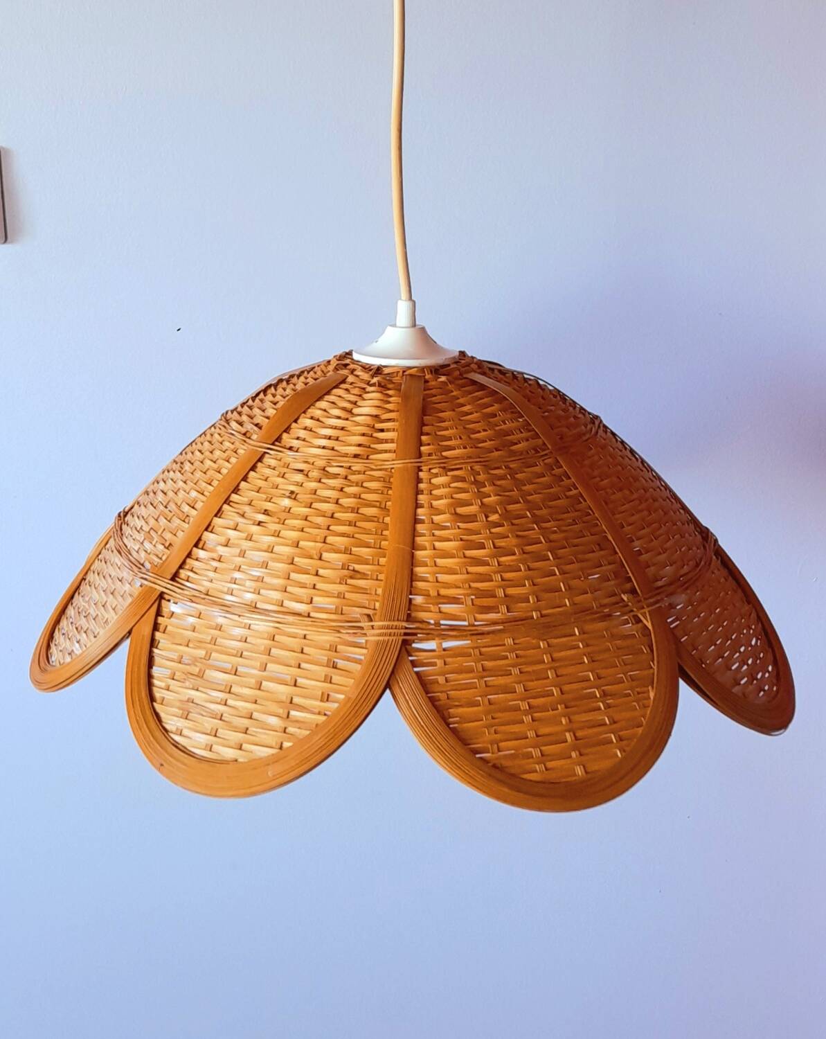 Rattan flower suspension 1960