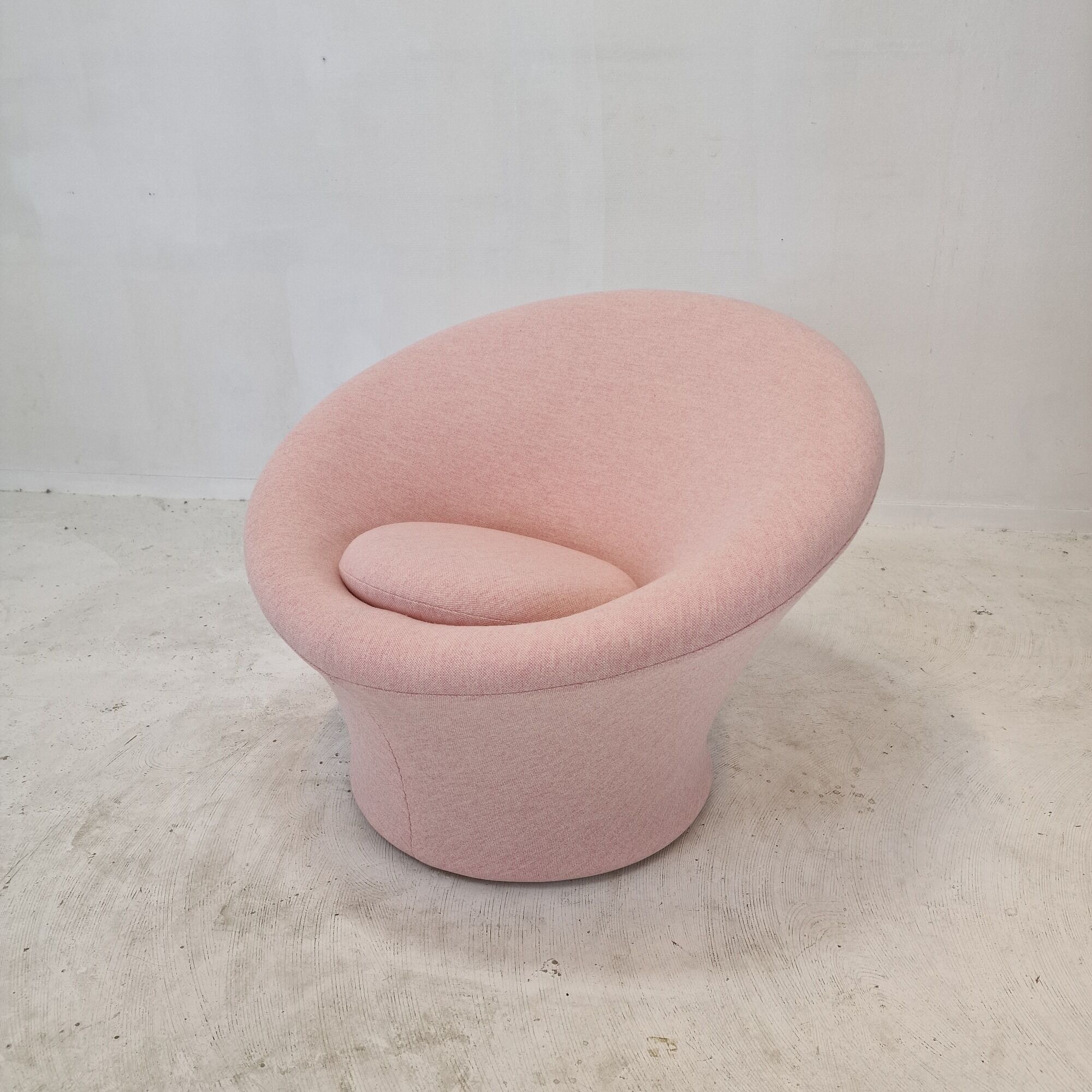 Mushroom Armchair by Pierre Paulin for Artifort, 1980's