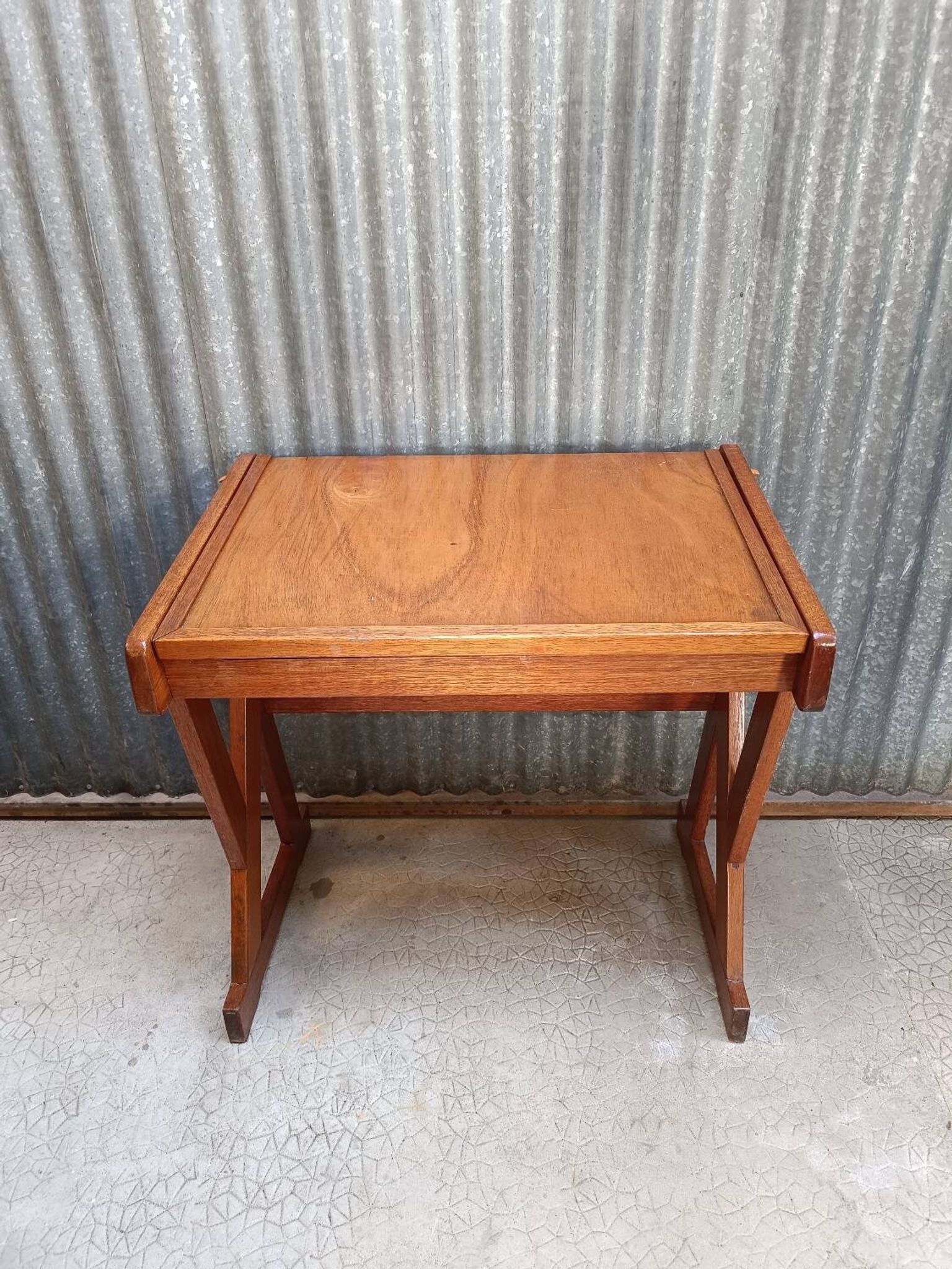 Bureau / Pupitre de la maison Regain vintage scandinave