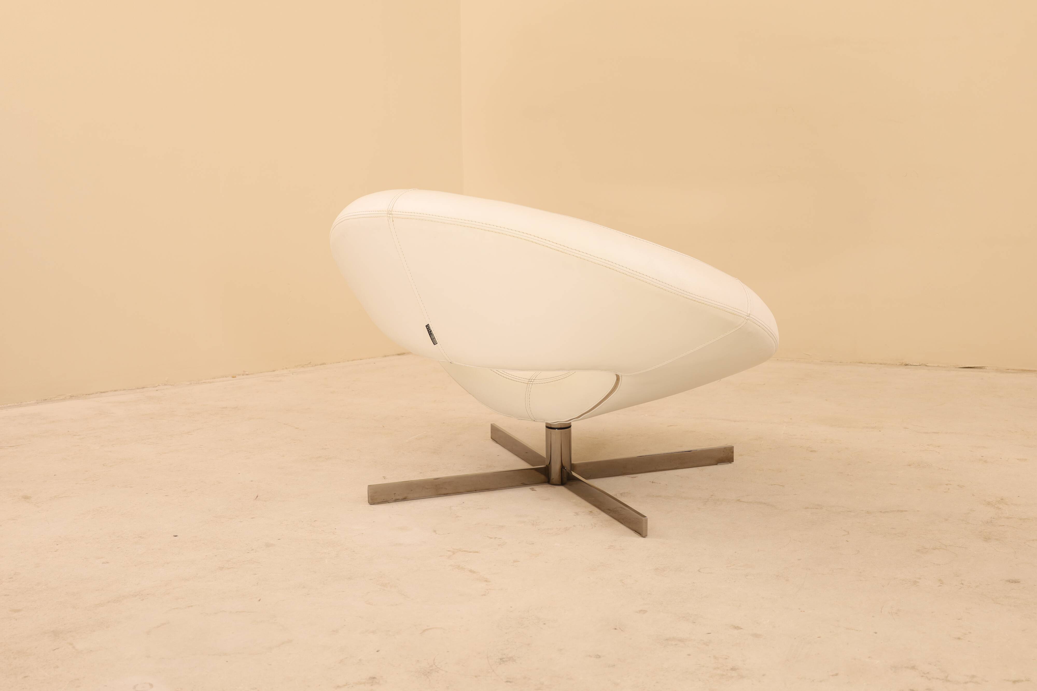 Nuage leather armchair, Roche Bobois, France, 1990s