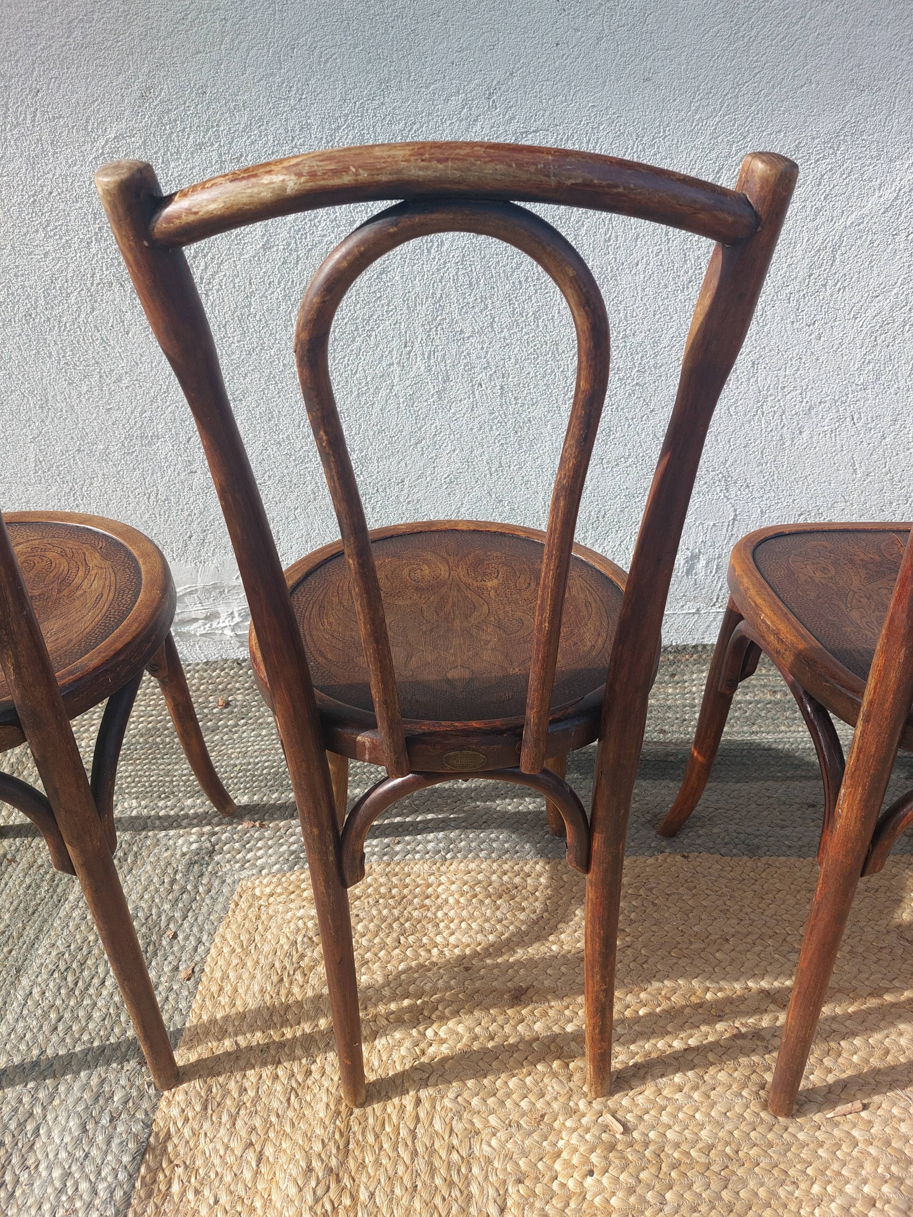 Set of 5 Buchon bistro chairs in curved wood