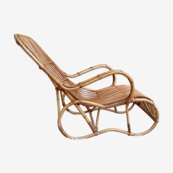 Rattan lounge chair