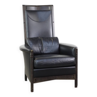 Fauteuil design en cuir noir de Giorgetti