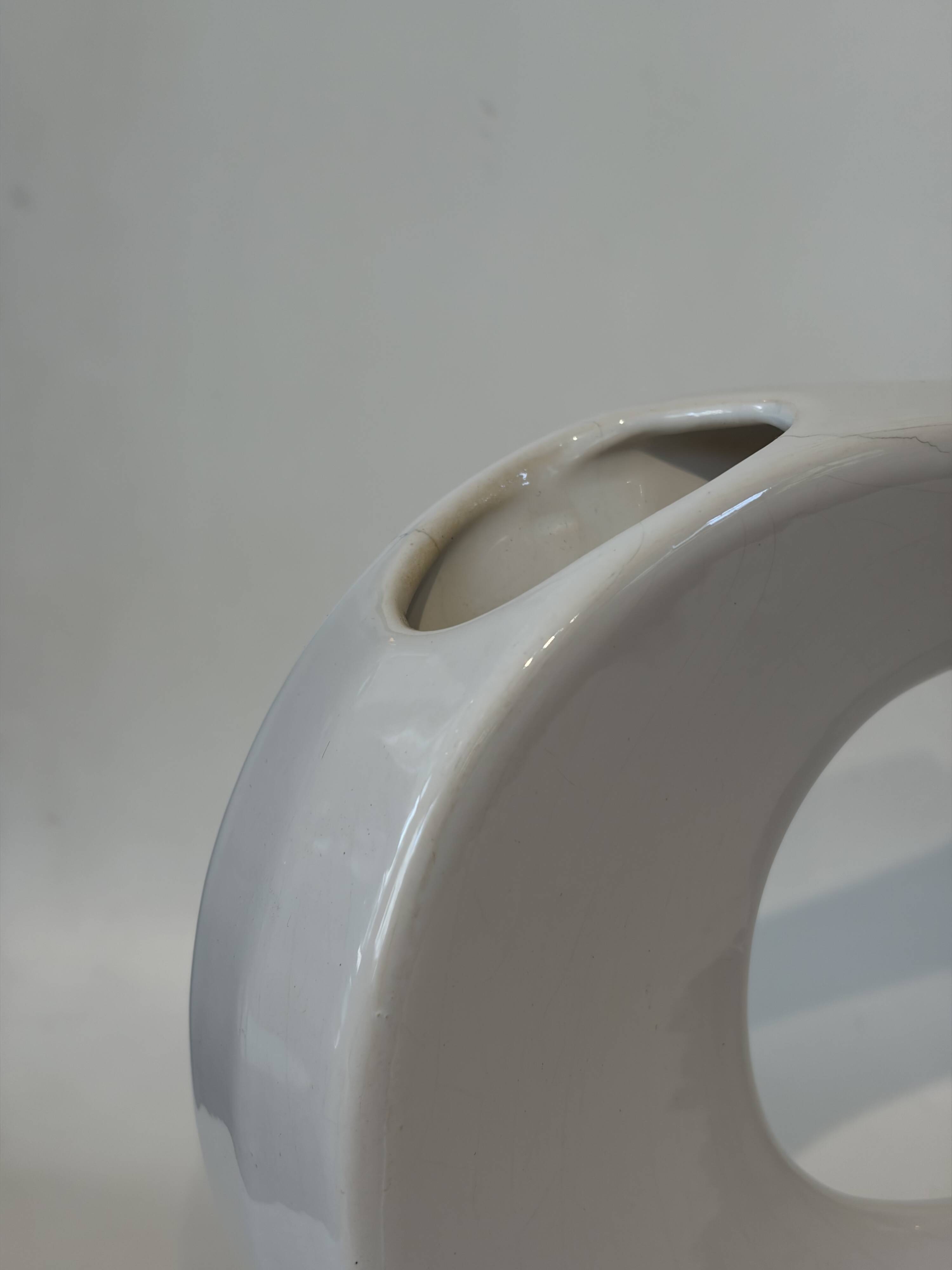 Geometric vase 1980