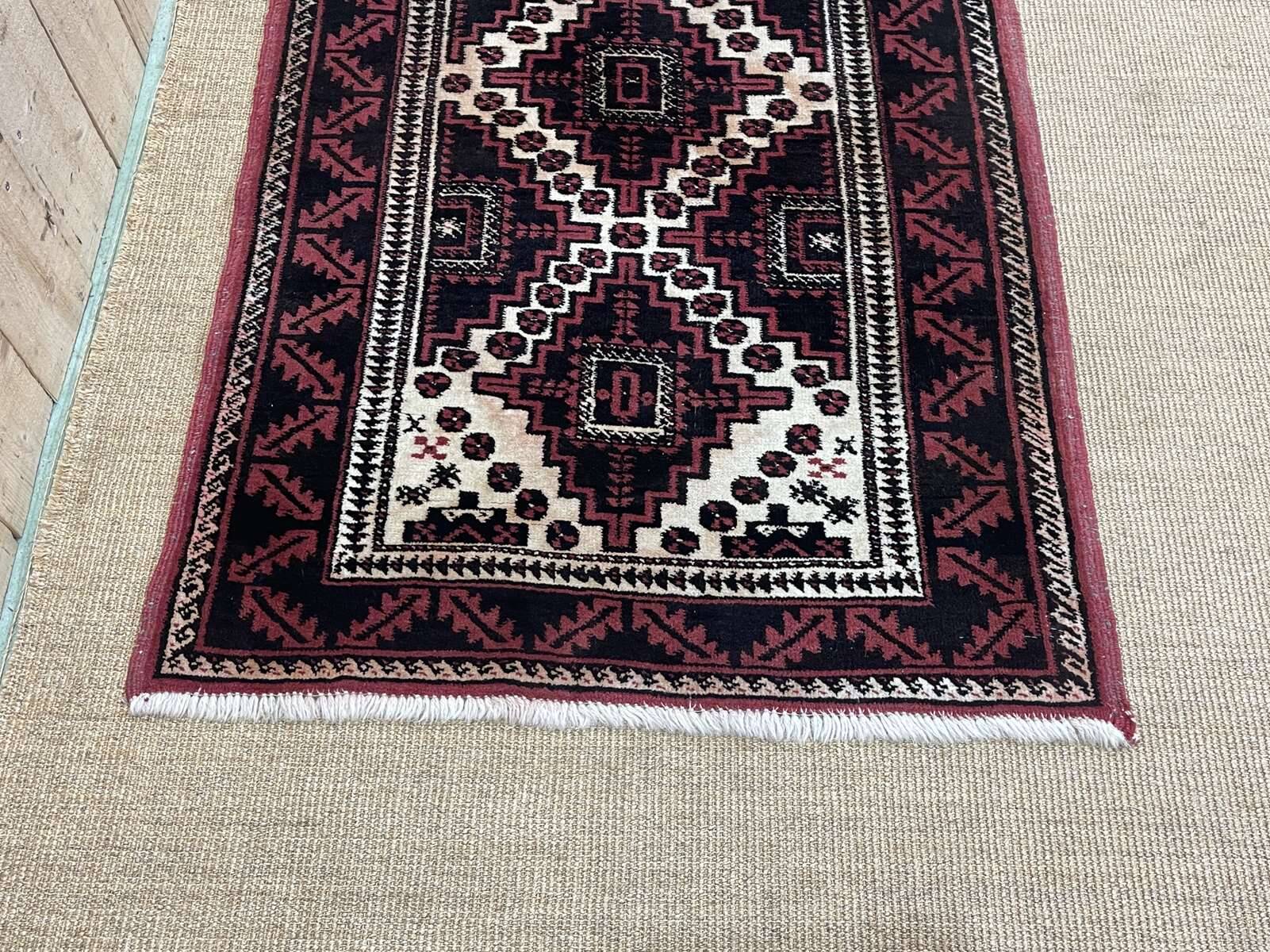 Handmade Iranian wool rug - 188x91cm