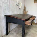 Notary's office desk/writing desk