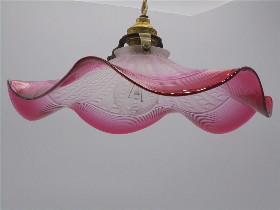 Suspension rose
