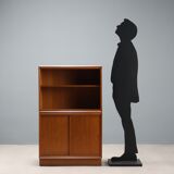 Petite armoire design vintage plaquée en chêne des années 50 d'origine